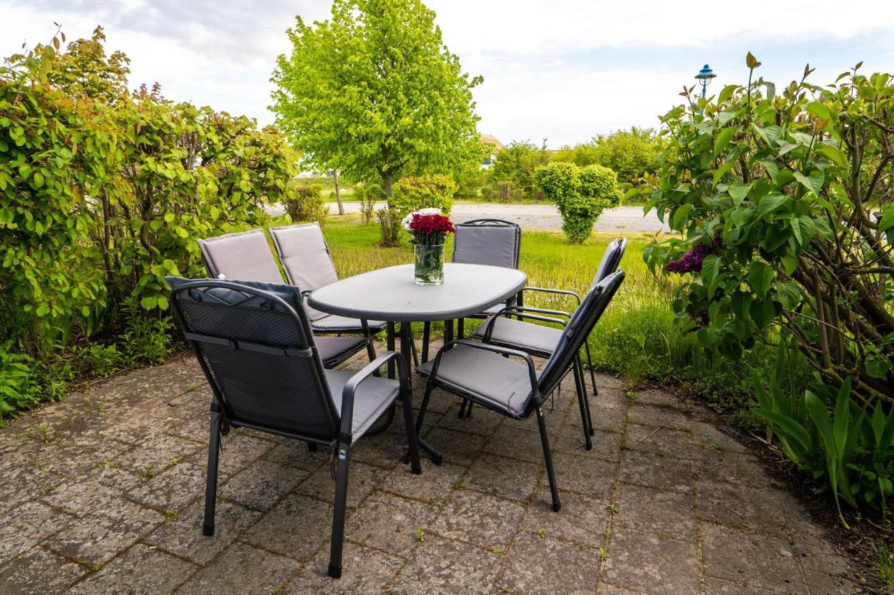 Feriendorf Rugana - Budget Appartement Mit 2 Schlafzimmern Und Terrasse A70 Dranske Extérieur photo